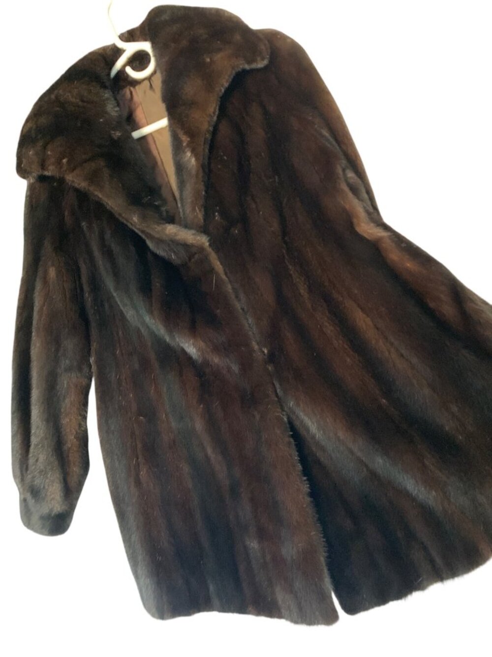 Vintage Mahogany Brown Mink Fur Coat With Satin Lining Pouf Sleeves Button Cuffs
